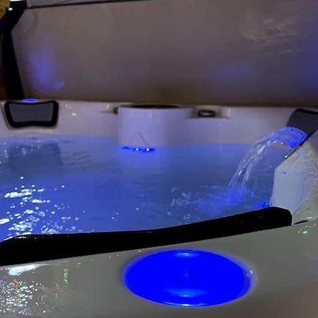 Central Area Terraced House With Private Hot Tub لينكولن المظهر الخارجي الصورة