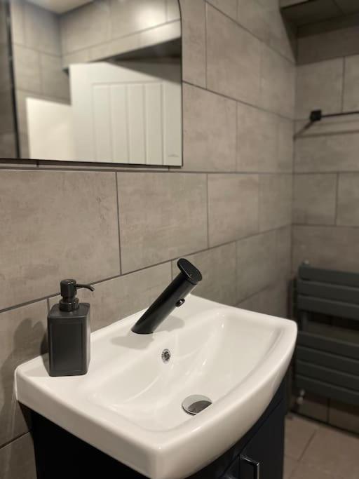 Central Area Terraced House With Private Hot Tub لينكولن المظهر الخارجي الصورة