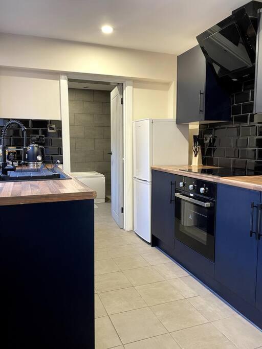Central Area Terraced House With Private Hot Tub لينكولن المظهر الخارجي الصورة